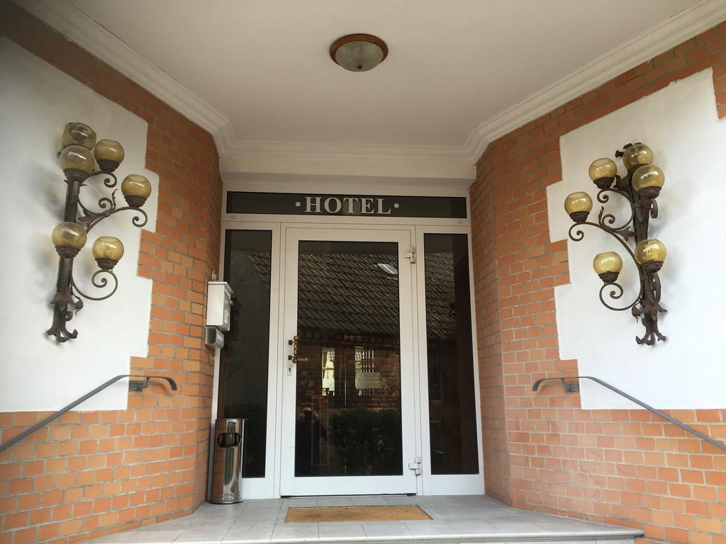 Spreezeit Hotel Lübbenau Exteriör bild